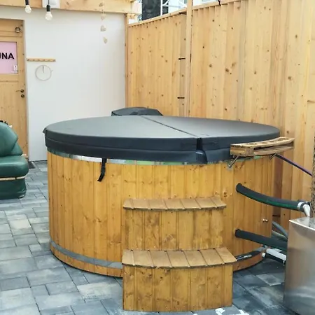 House With Sauna&jacuzzi 1 Apartamento