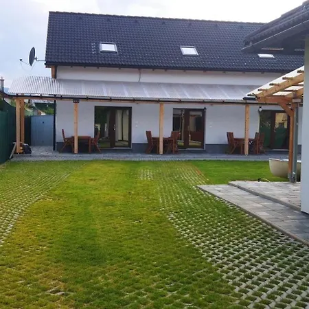아파트 House With Sauna And Jacuzzi 1 Svaty Kriz