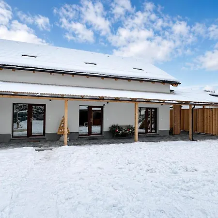 House With Sauna And Jacuzzi 1 *