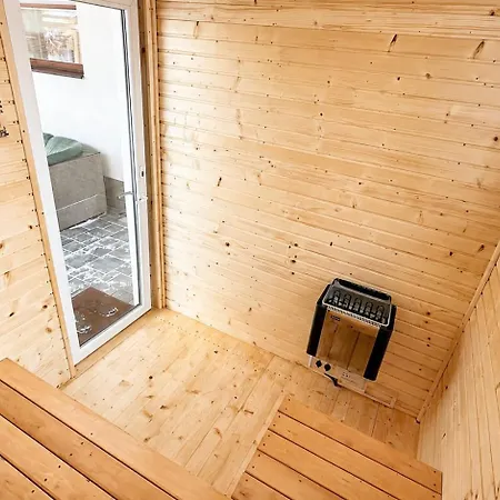 House With Sauna And Jacuzzi 1 * Svaty Kriz