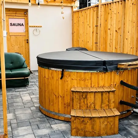 House With Sauna And Jacuzzi 1 * Svaty Kriz