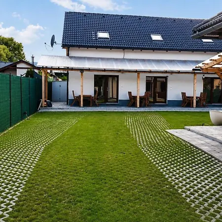 House With Sauna And Jacuzzi 1